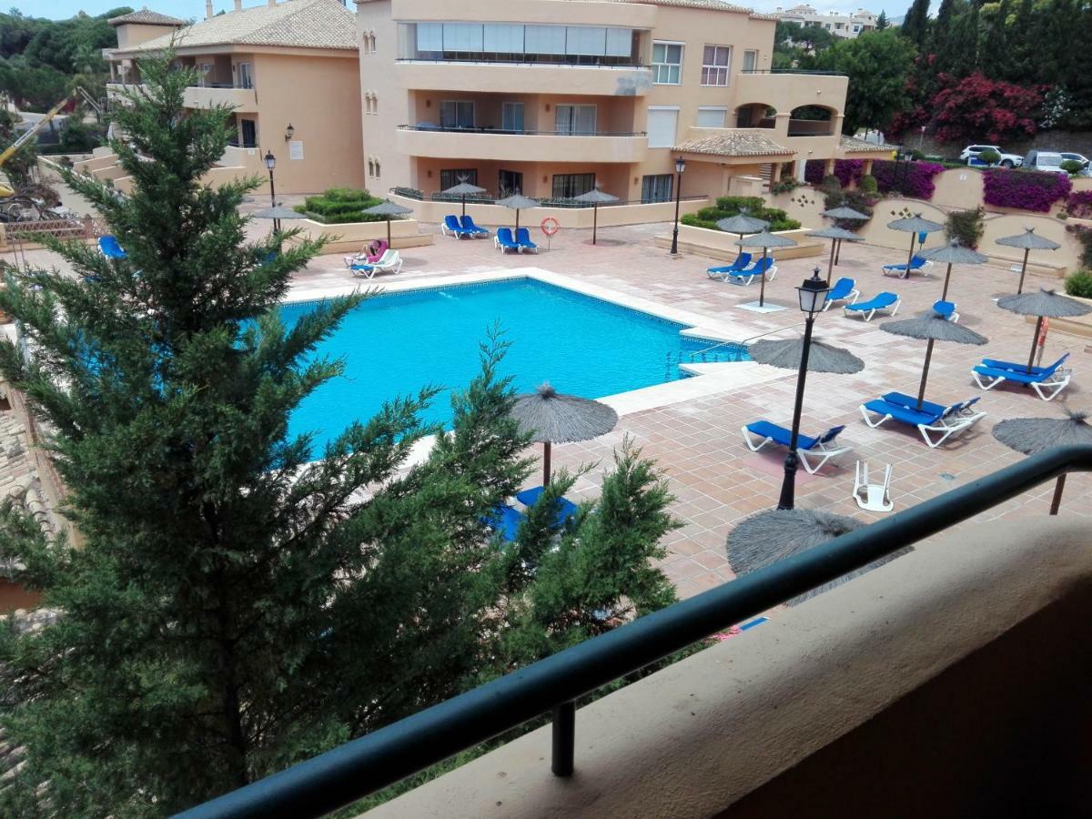 Apartamento En Los Patios De Santa Maria Golf Marbella Exteriér fotografie