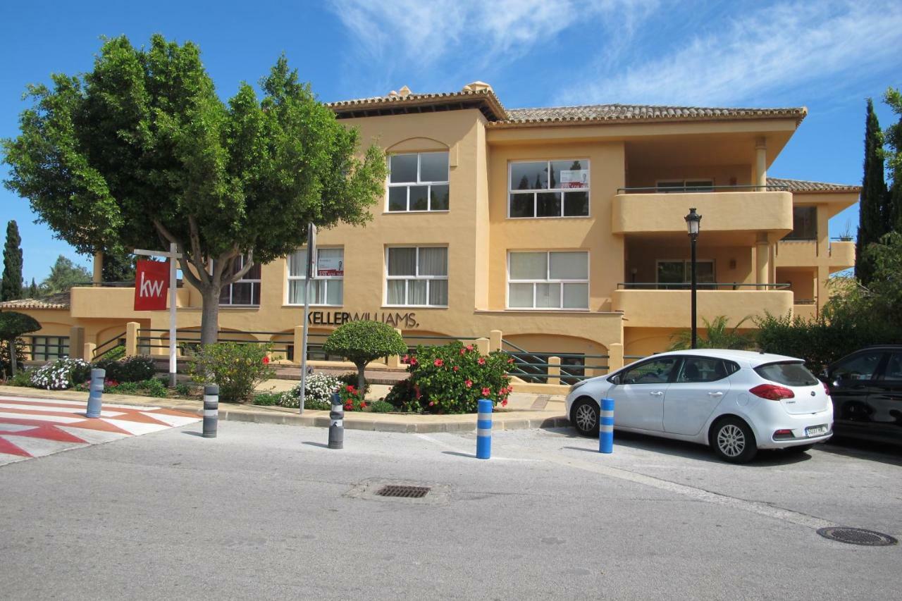 Apartamento En Los Patios De Santa Maria Golf Marbella Exteriér fotografie